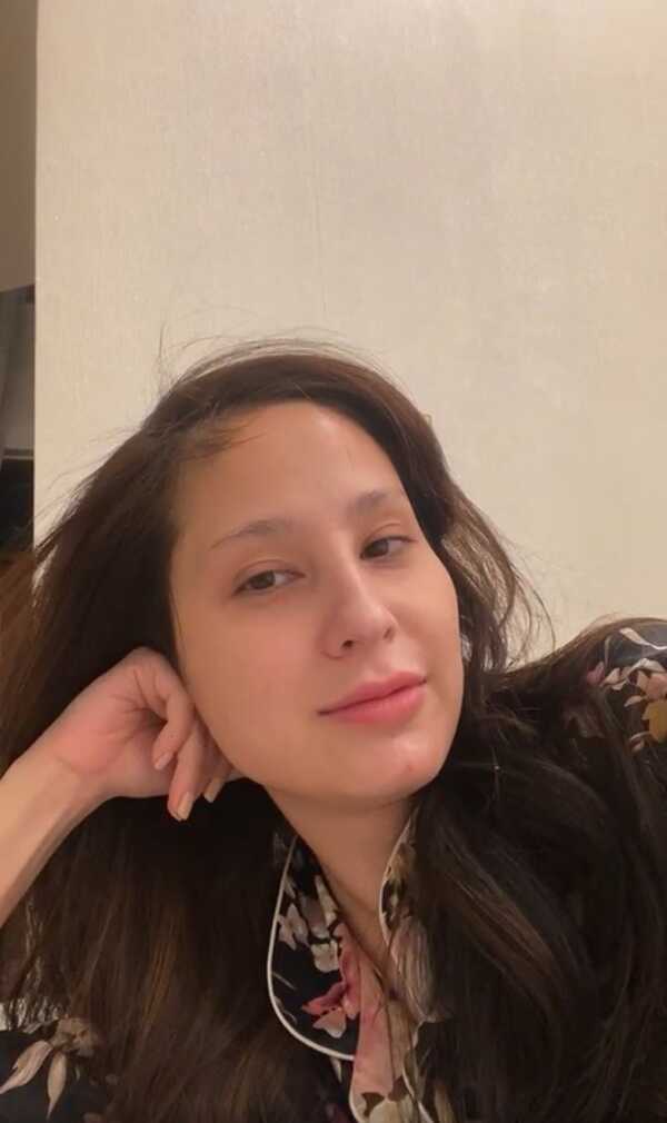 ขวัญ อุษามณี 