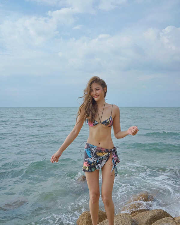 ปุ๊กลุก ฝนทิพย์ ดาราชุดว่ายน้ำ