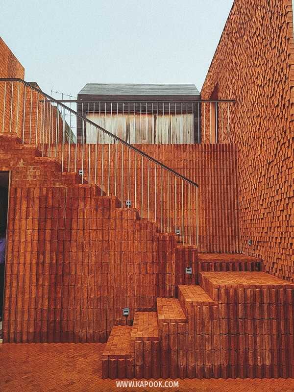 คาเฟ่อยุธยา บ้านป้อมเพชร