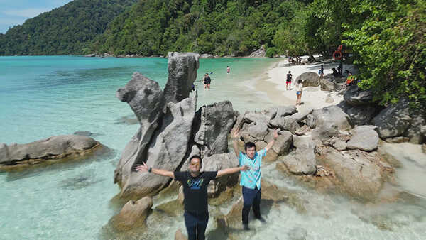 หินแม่ไก่