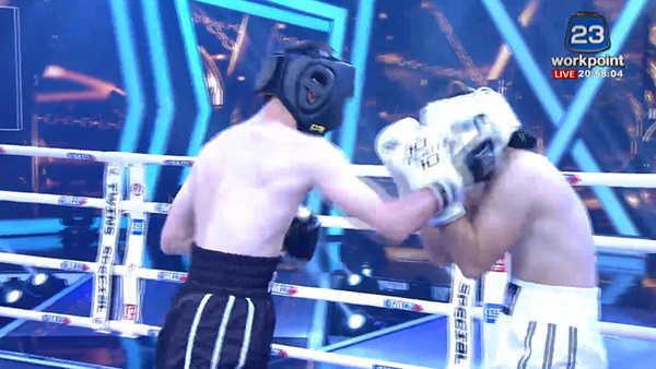 แน็ก ชาลี VS เจมส์ กิจเกษม