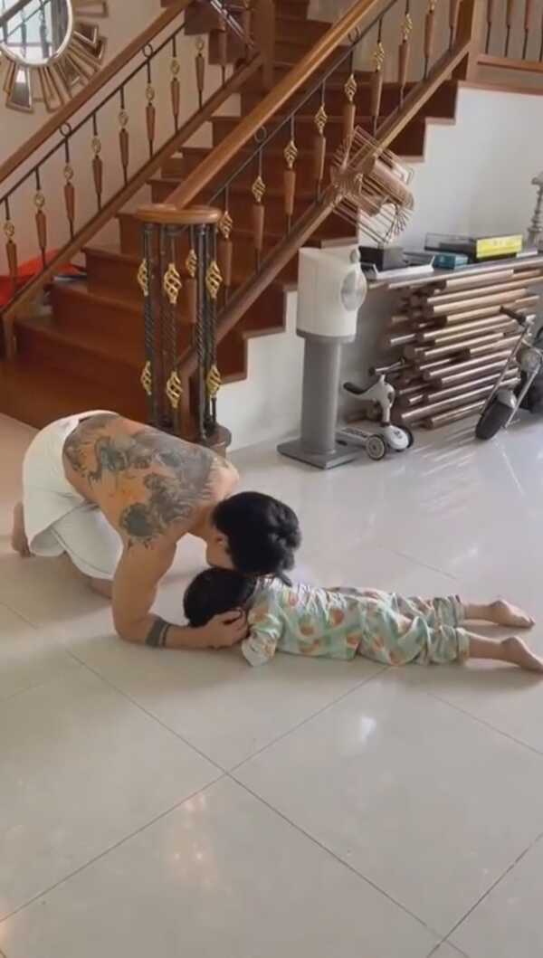 ดีเจเพชรจ้า