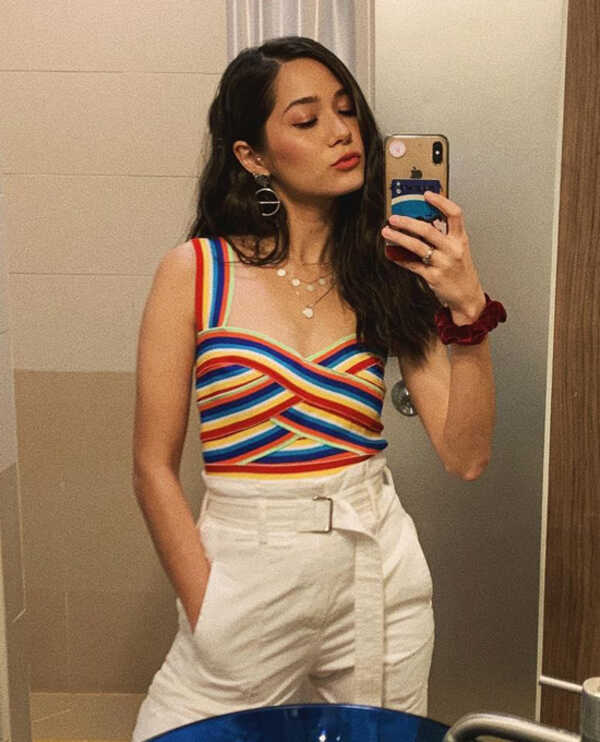 วี วิโอเลต