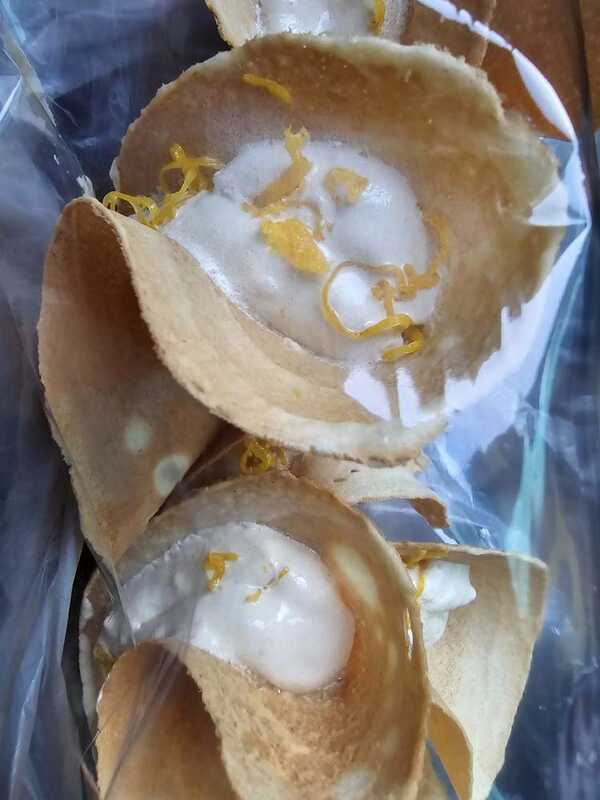 ขนมเบื้อง