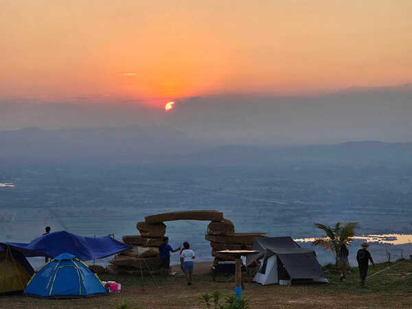 จุดกางเต็นท์ วังน้ำเขียว