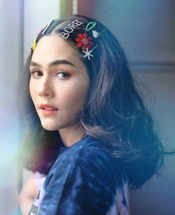 ชมพู่ อารยา