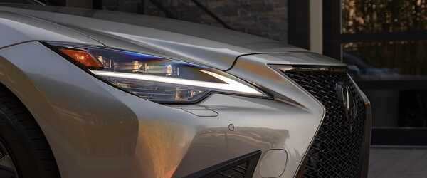 Lexus LS 2022