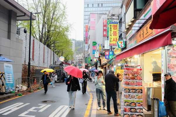 Myeongdong Street แหล่งช้อปในโซล