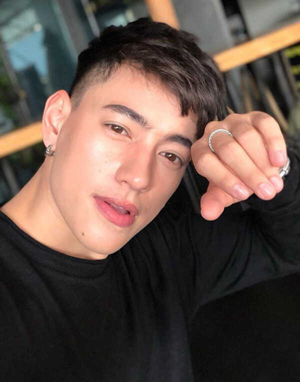ทรงผมทอม