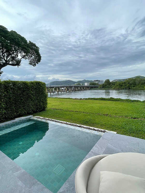 Raintree Boutique and Pool Villa ที่พักกาญจนบุรีริมน้ำ