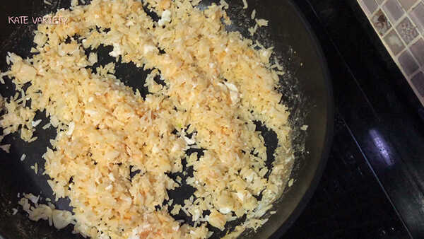ข้าวผัดไข่สีทอง เมนูข้าวผัด ข้าวผัดไข่ สูตรอาหาร