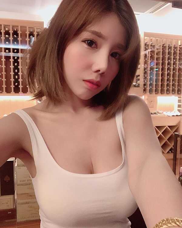 YouTuber