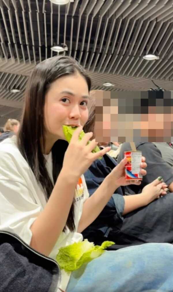 ลำไย ไหทองคำ คลิปกินปลากระป๋องในสนามบิน 