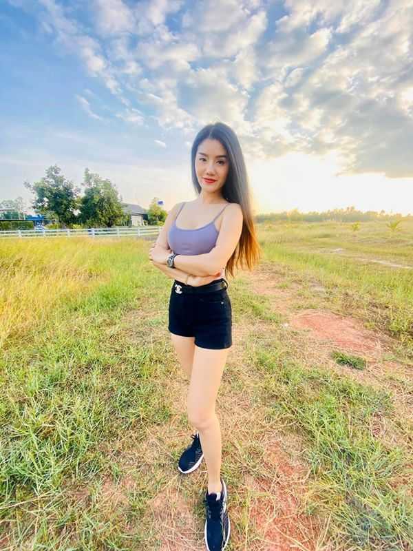 แพรวพราว แสงทอง
