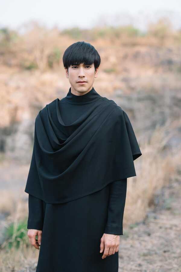 เจมส์ จิรายุ