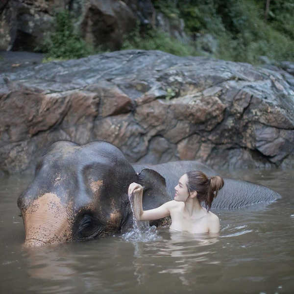 เกรซ กาญจน์เกล้า