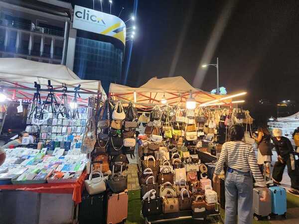 เที่ยวเวียงจันทน์