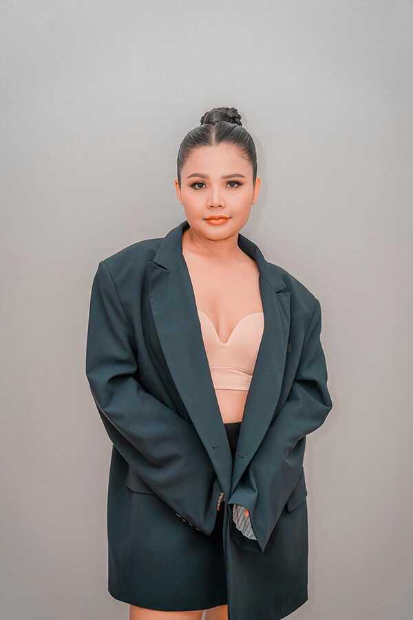 ตั๊กแตน ชลดา