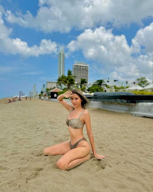 มินดา มีทรัพย์สิน