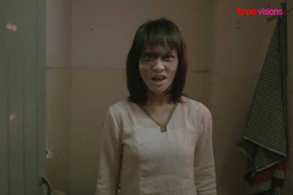 นางเอกผี หนังไทย หนัง บุปผาราตรี พลอย เฌอมาลย์ รับบท บุปผา