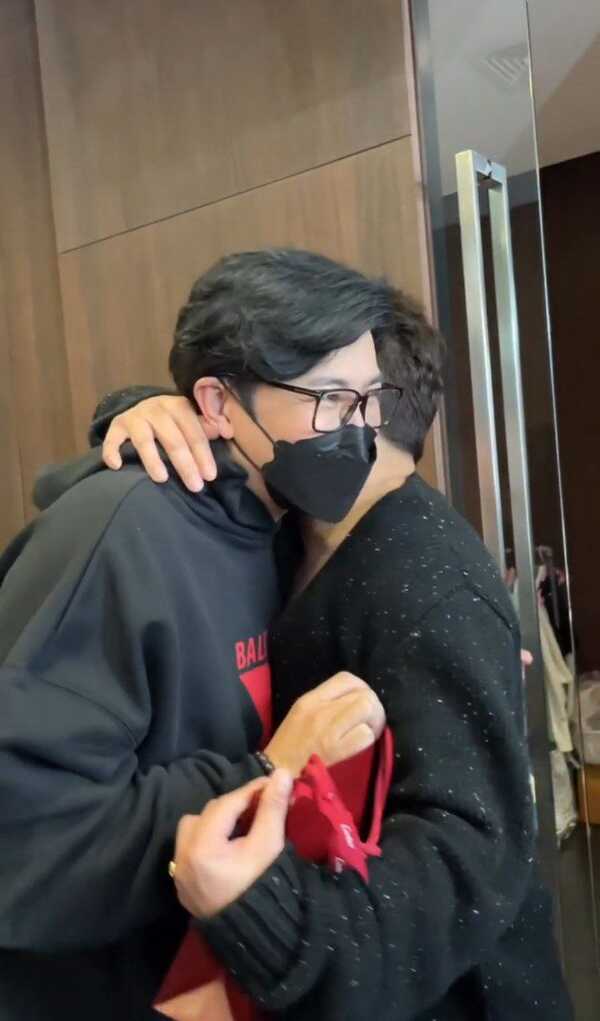  หนุ่ม กรรชัย มดดำ 