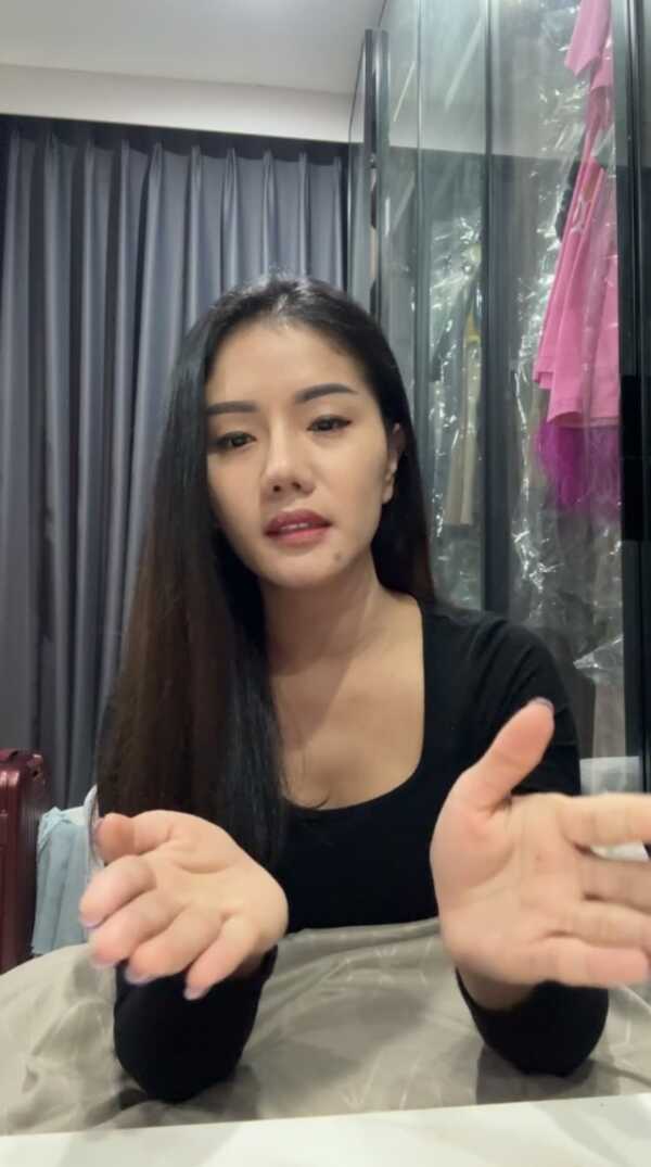  แพรวพราว แสงทอง