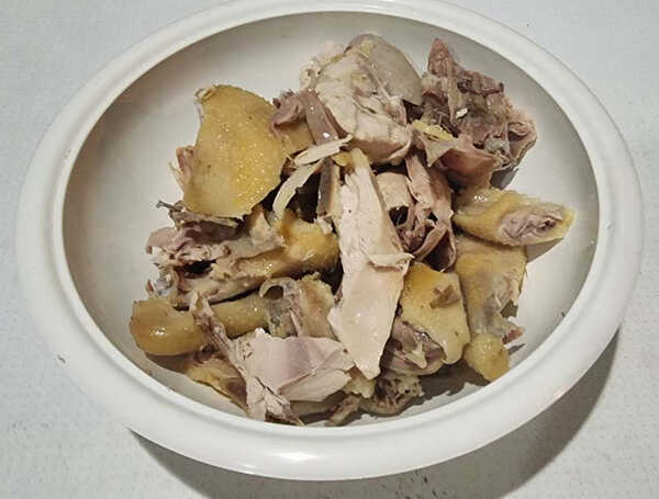 ไก่รวนขิง