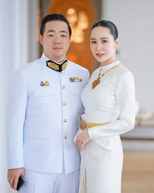 ต๊อบ CEO คิง เพาเวอร์ ออย นันทิสา 