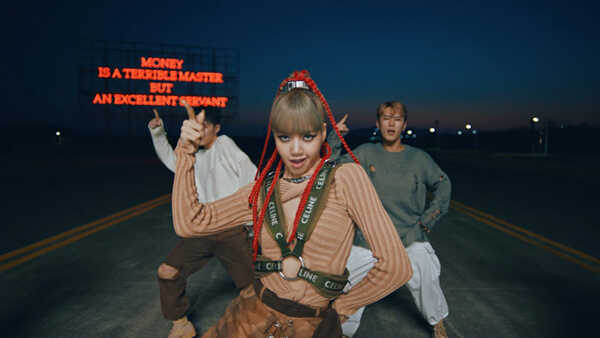 ลิซ่า BLACKPINK
