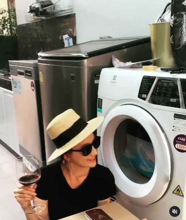 ต่าย ชัชฎาภรณ์