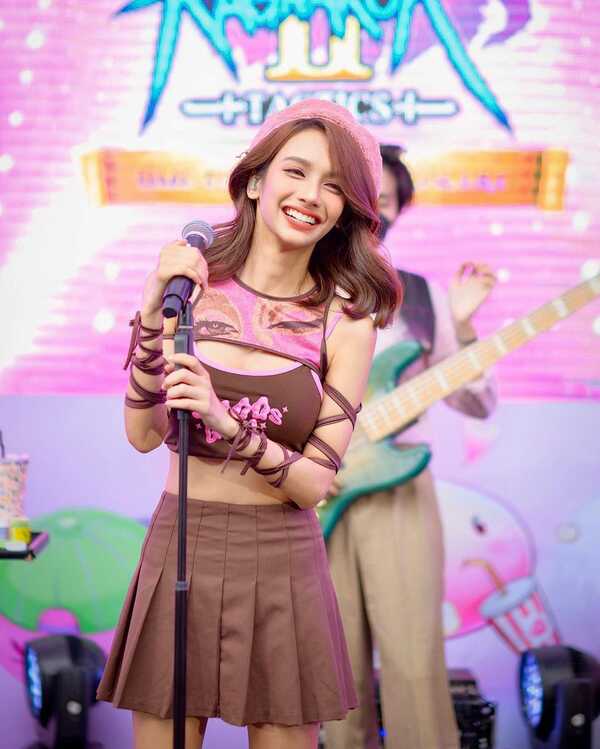 ภาพจาก Instagram bowkylion